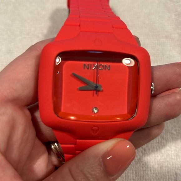 Nixon The Rubber Player Watch - Picture 4 of 5